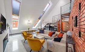 City Walk - Premium Duplex With Terrace + 2 Parking